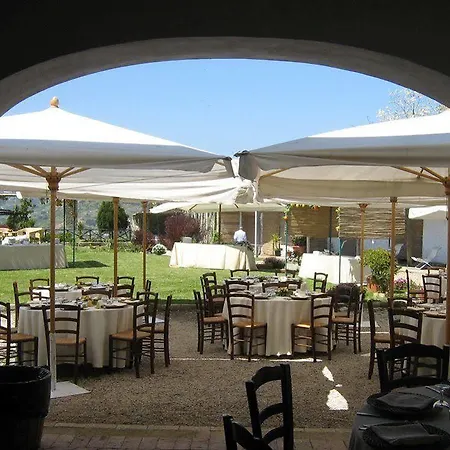 Hotell Tenuta Monte Sant'angelo *